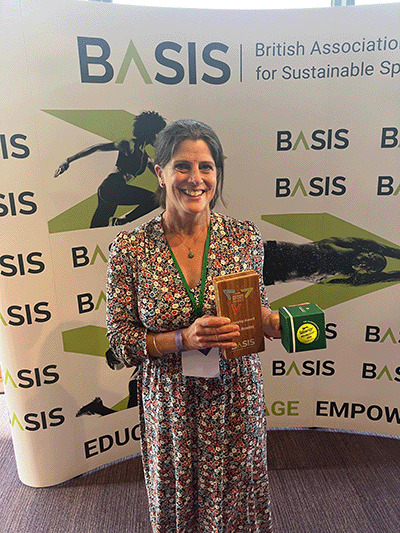 Rachel Dulai with BASIS award